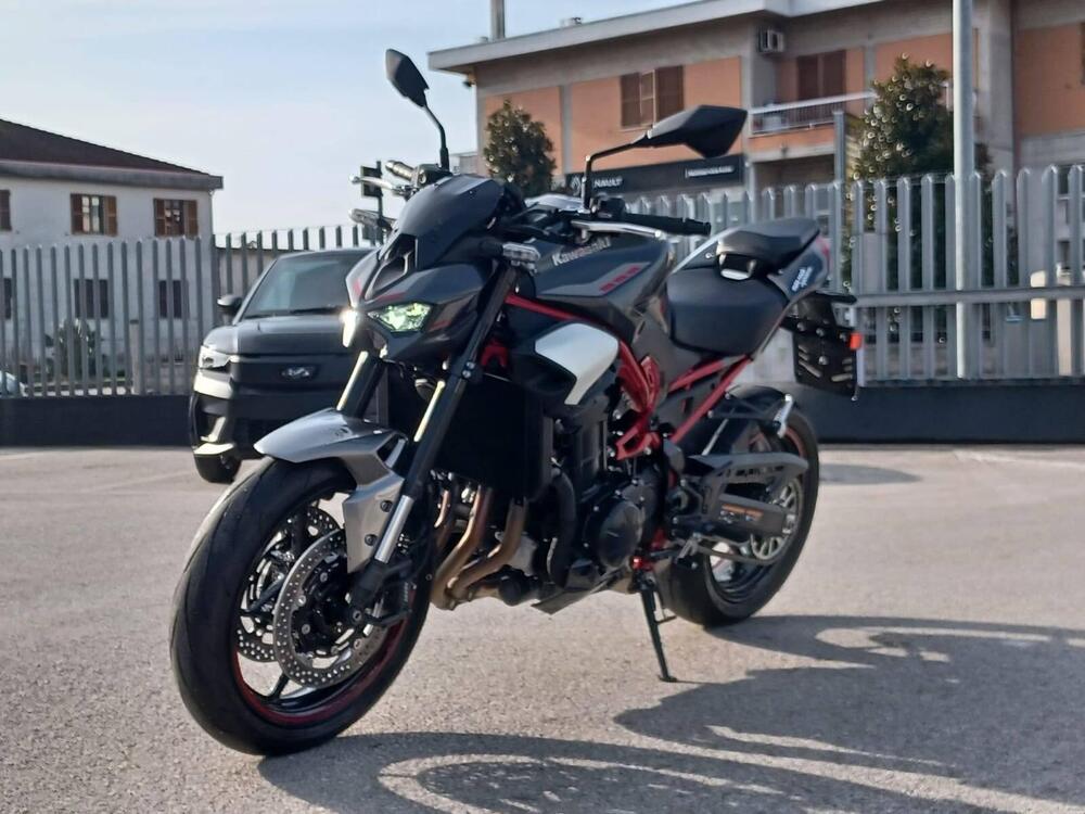 Kawasaki Z 900 (2025 - 26) (5)