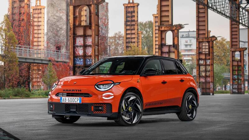 Abarth 600e 54kWh Competizione Edizione Milano Cortina 2026 280cv