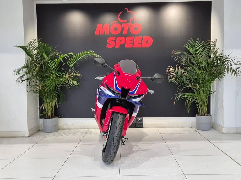 Honda CBR 600 RR (2024 - 26) (3)