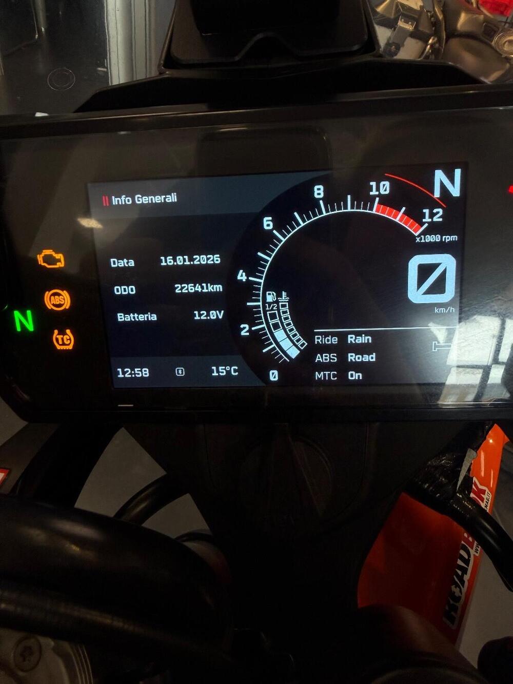 KTM 890 Adventure R (2021) (5)