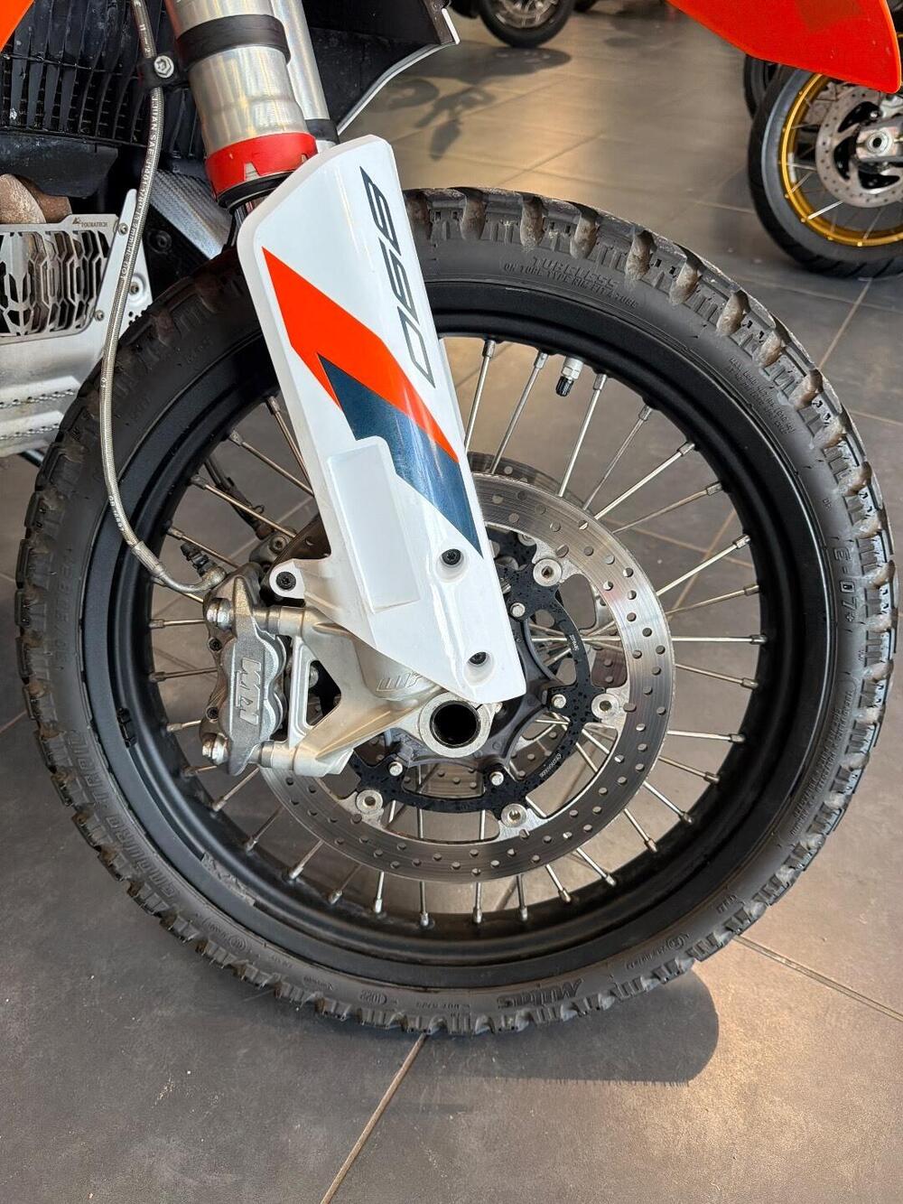 KTM 890 Adventure R (2021) (17)