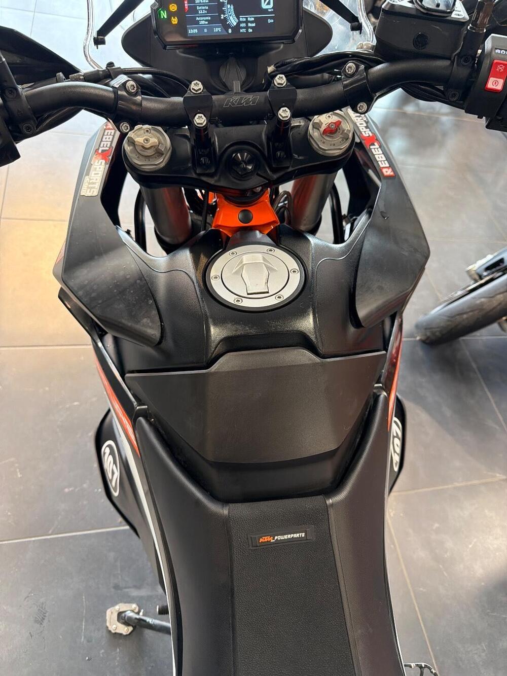 KTM 890 Adventure R (2021) (19)