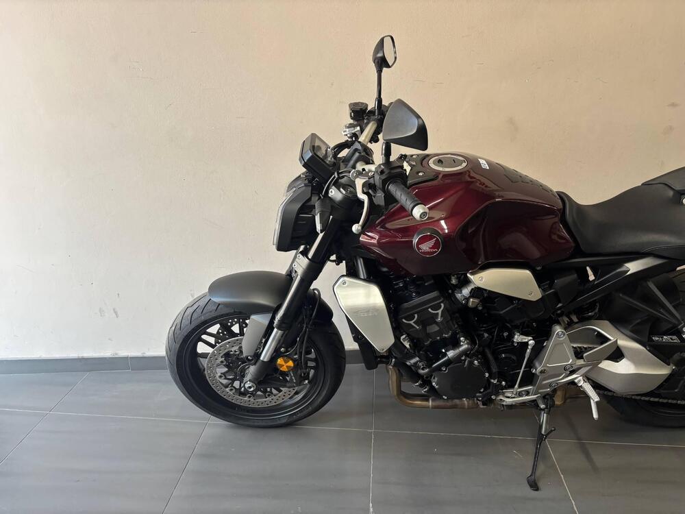 Honda CB 1000 R (2021 - 25) (2)