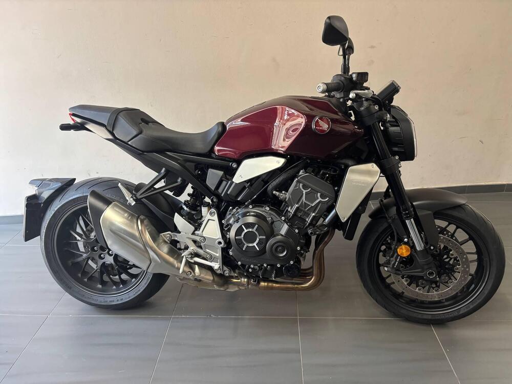 Honda CB 1000 R (2021 - 25) (7)