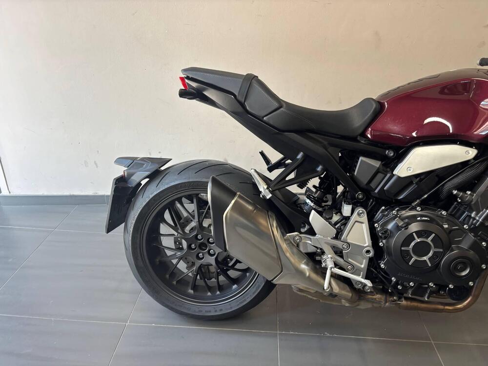 Honda CB 1000 R (2021 - 25) (8)