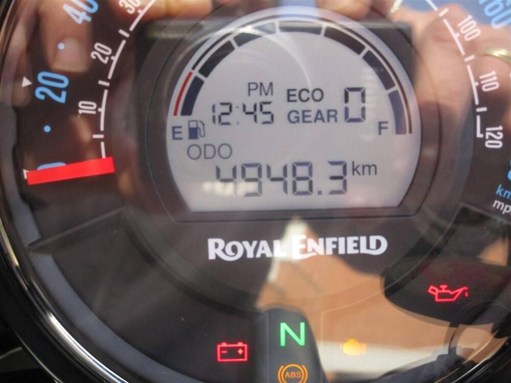 Royal Enfield Super Meteor 650 (2023 - 26) (10)