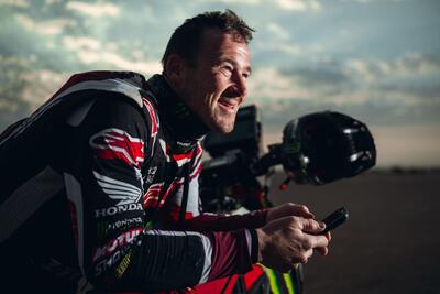 Dakar 2026. T12. Il sangue freddo di Brabec, Honda, e Al Attiyah, Dacia, la resistenza vana di Benavides, KTM, Roma e Ekstrom, Ford