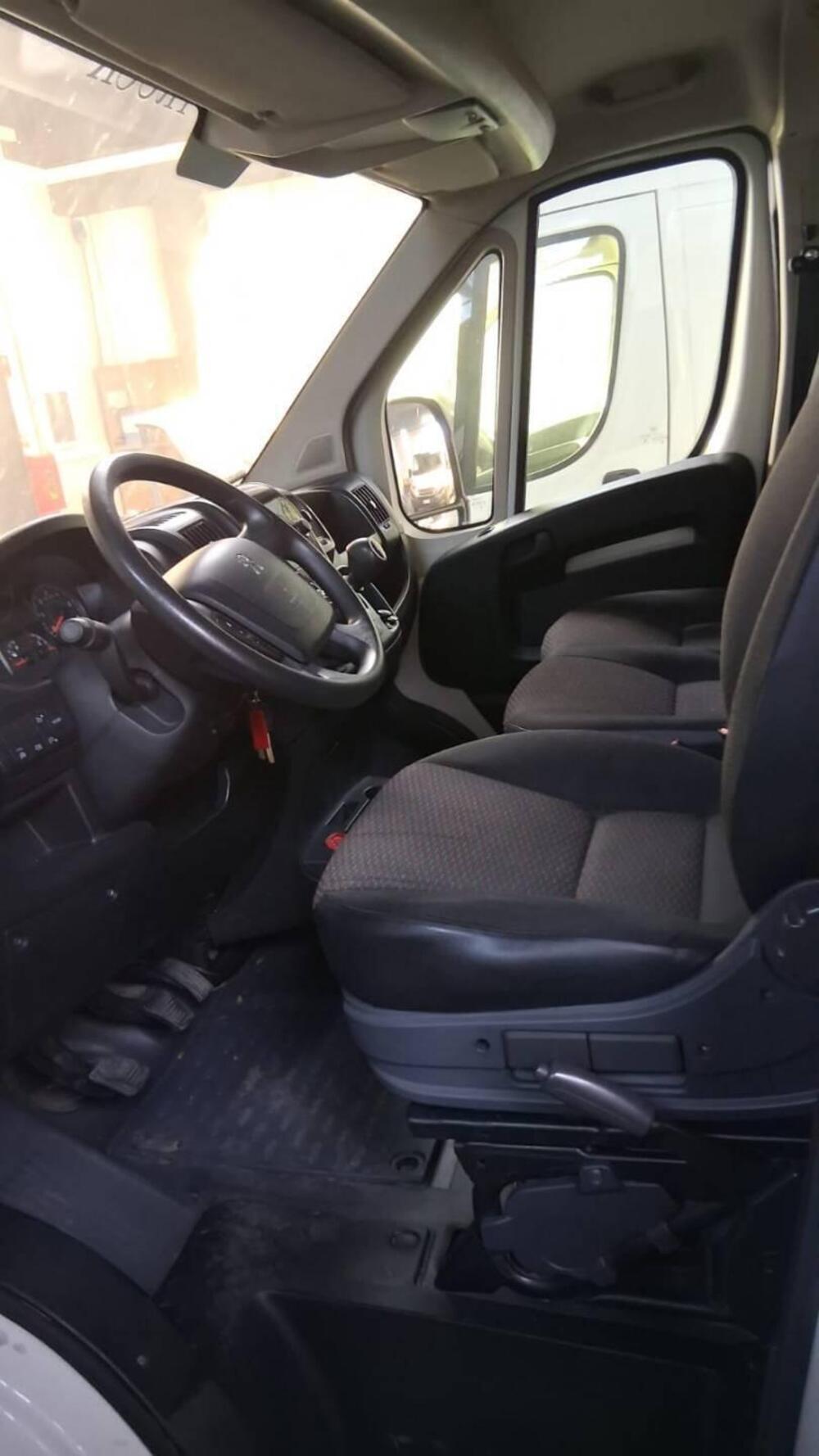 Peugeot Boxer Furgone usata a Milano (11)