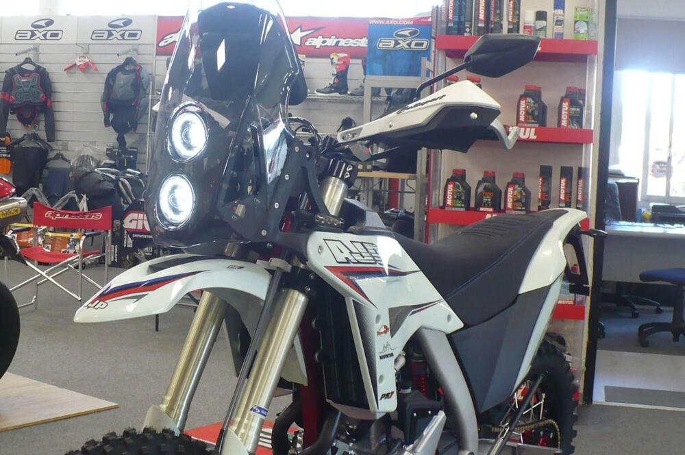 AJP PR7 650 Adventure (2021 - 24) (7)