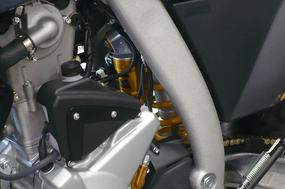 AJP PR7 650 Adventure (2021 - 24) (19)