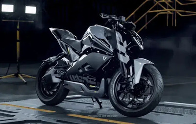 "Hey UV, cambia modalit&agrave;": la moto elettrica che parla (anche se forse nessuno gliel'ha chiesto)