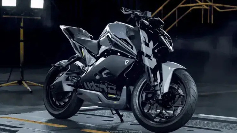 "Hey UV, cambia modalit&agrave;": la moto elettrica che parla (anche se forse nessuno gliel'ha chiesto)