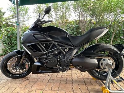 Ducati Diavel 1200 Dark (2012 - 13) usata