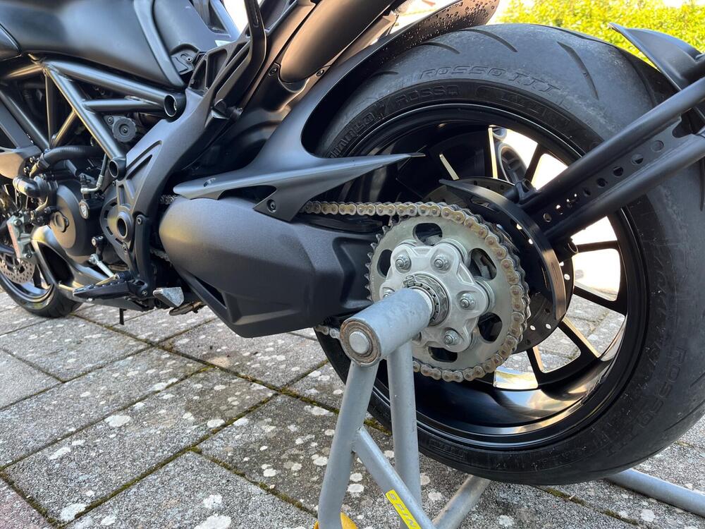 Ducati Diavel 1200 Dark (2012 - 13) (4)