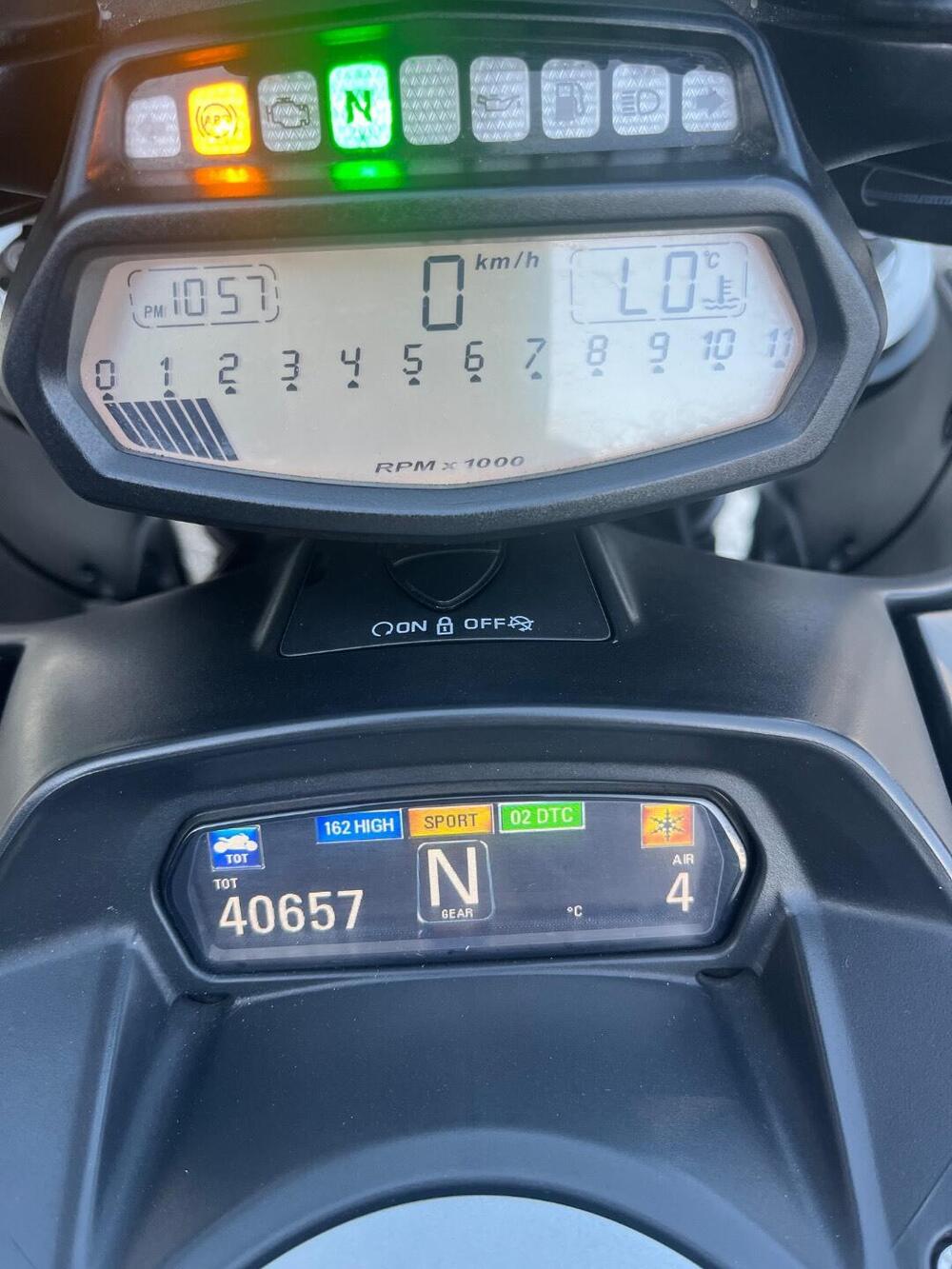 Ducati Diavel 1200 Dark (2012 - 13) (6)