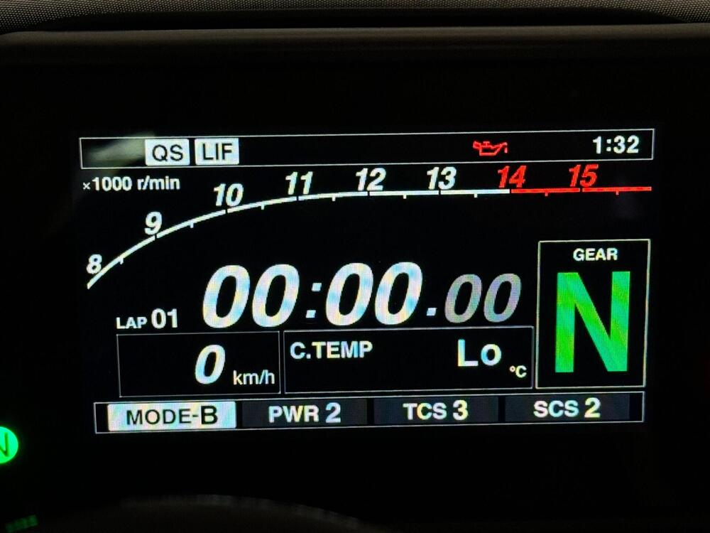 Yamaha YZF R1 60th Anniversary (2015 - 16) (11)