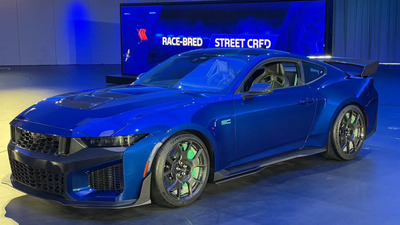 Ford Mustang Dark Horse SC 2026: nasce la &ldquo;supercharged&rdquo; pensata per la pista e pronta a sfidare Porsche