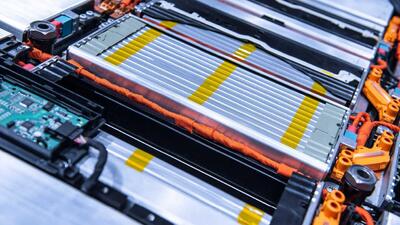 Batterie auto elettriche: quanto durano davvero? Uno studio su 22.700 veicoli svela la verit&agrave;