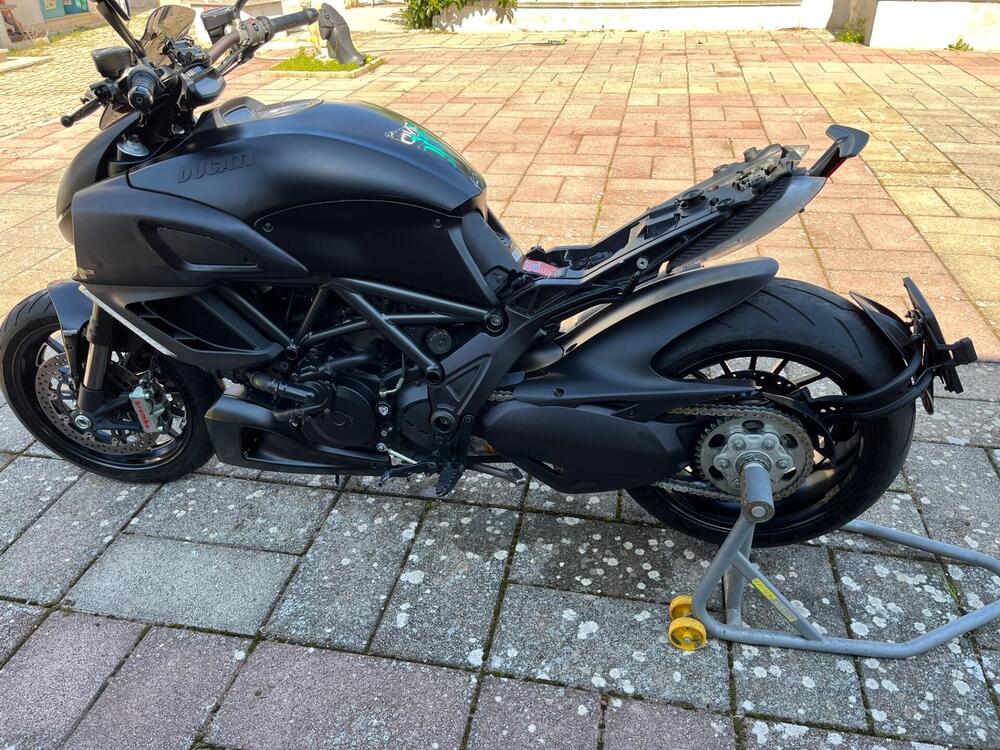 Ducati Diavel 1200 Dark (2012 - 13) (8)