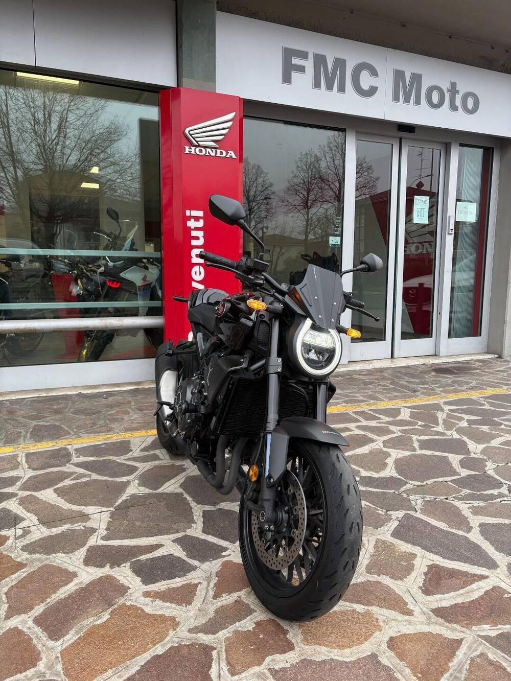 Honda CB 1000 R Black Edition (2021 - 25) (4)