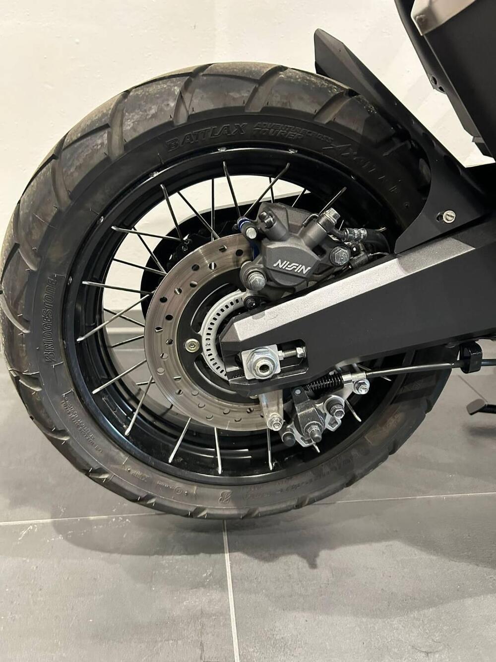 Honda X-ADV 750 DCT Gravel (2021 - 24) (12)