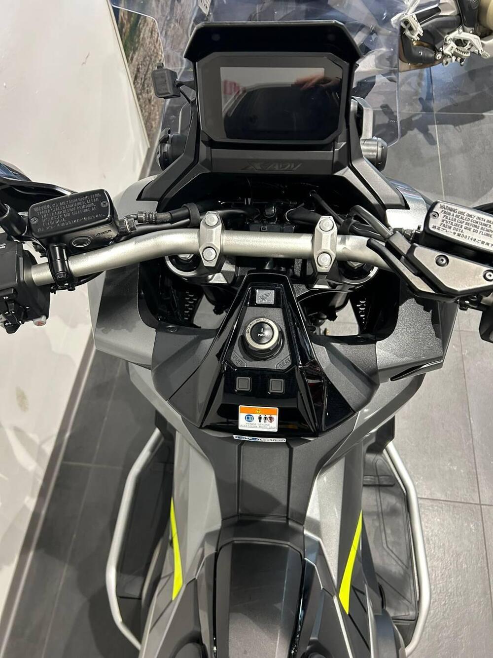 Honda X-ADV 750 DCT Gravel (2021 - 24) (15)