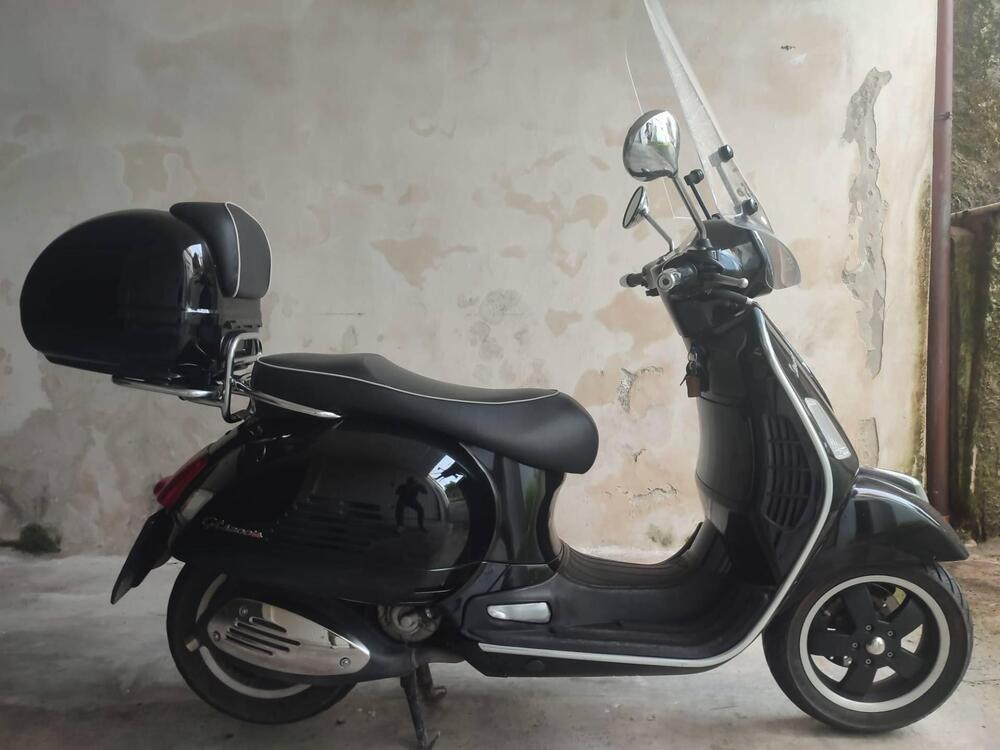 Vespa GTS 300 Super (2008 - 16) (2)