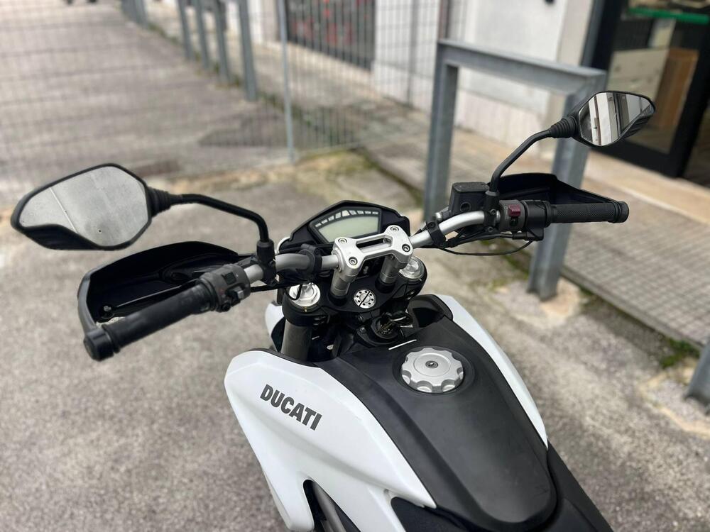 Ducati Hyperstrada 821 (2013 - 15) (5)