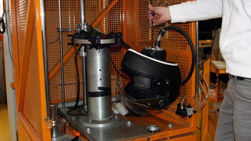 SBK. Allarme caschi. Molti i produttori ancora senza l&rsquo;omologazione FIM2