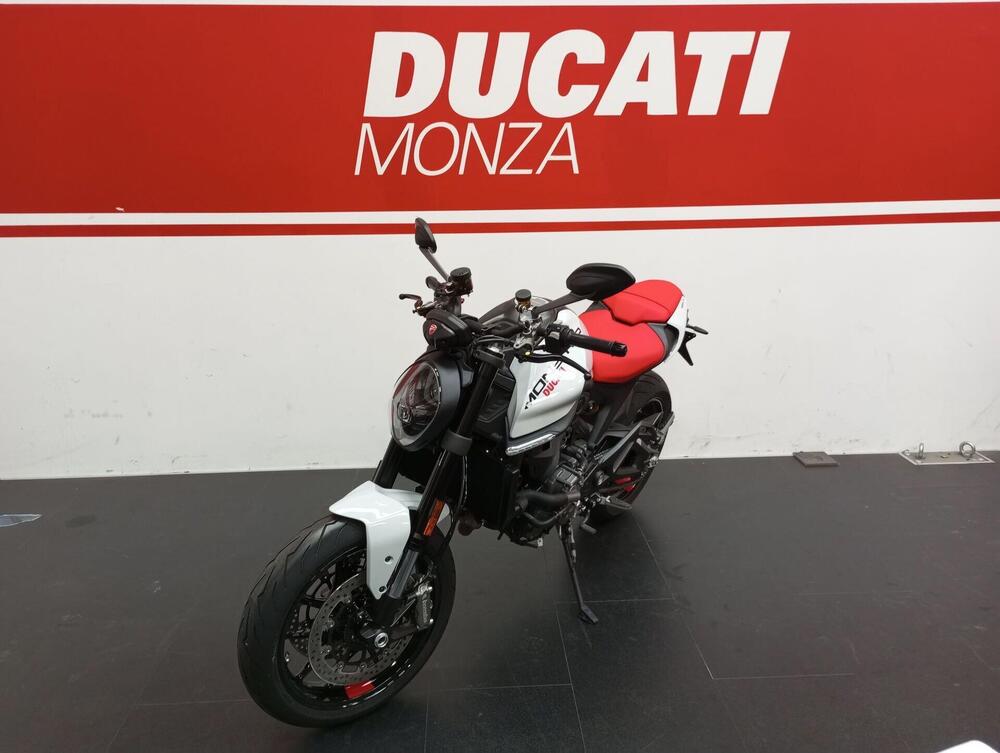 Ducati Monster 937 (2021 - 25) (4)
