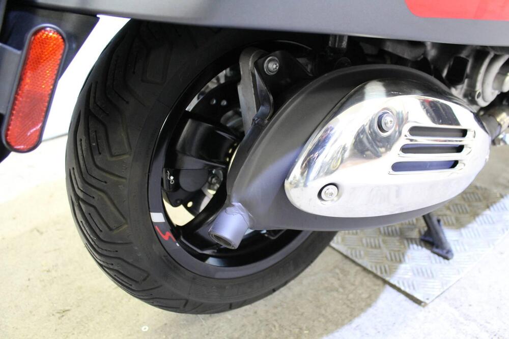 Vespa GTS 300 Super Sport Hpe (2021 - 22) (6)