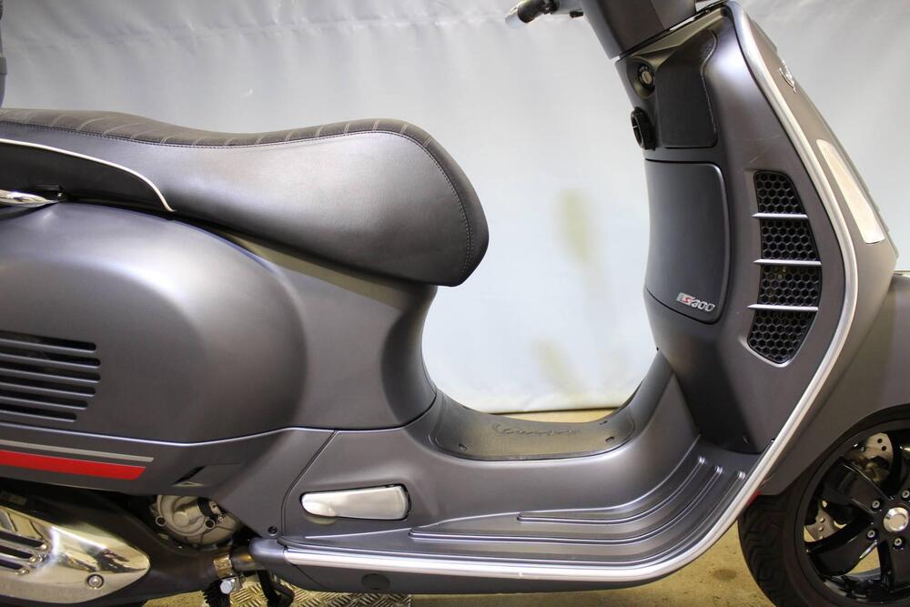 Vespa GTS 300 Super Sport Hpe (2021 - 22) (9)
