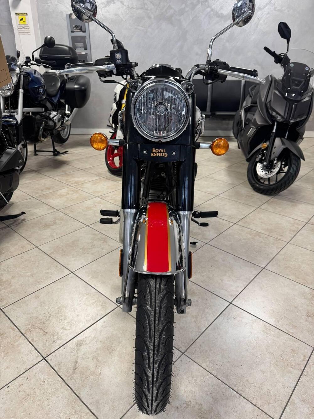 Royal Enfield Classic 350 (2021 - 26) (3)