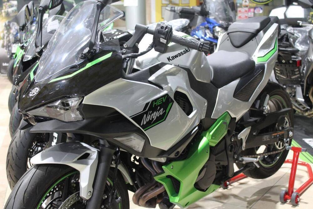Kawasaki Ninja 7 Hybrid (2024 - 25) (9)
