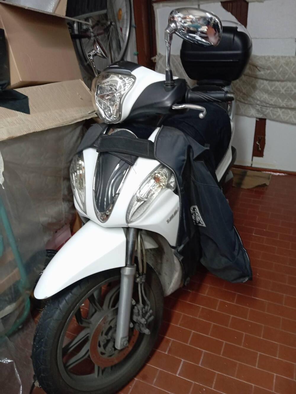 Kymco People 125i One DD (2015) (5)