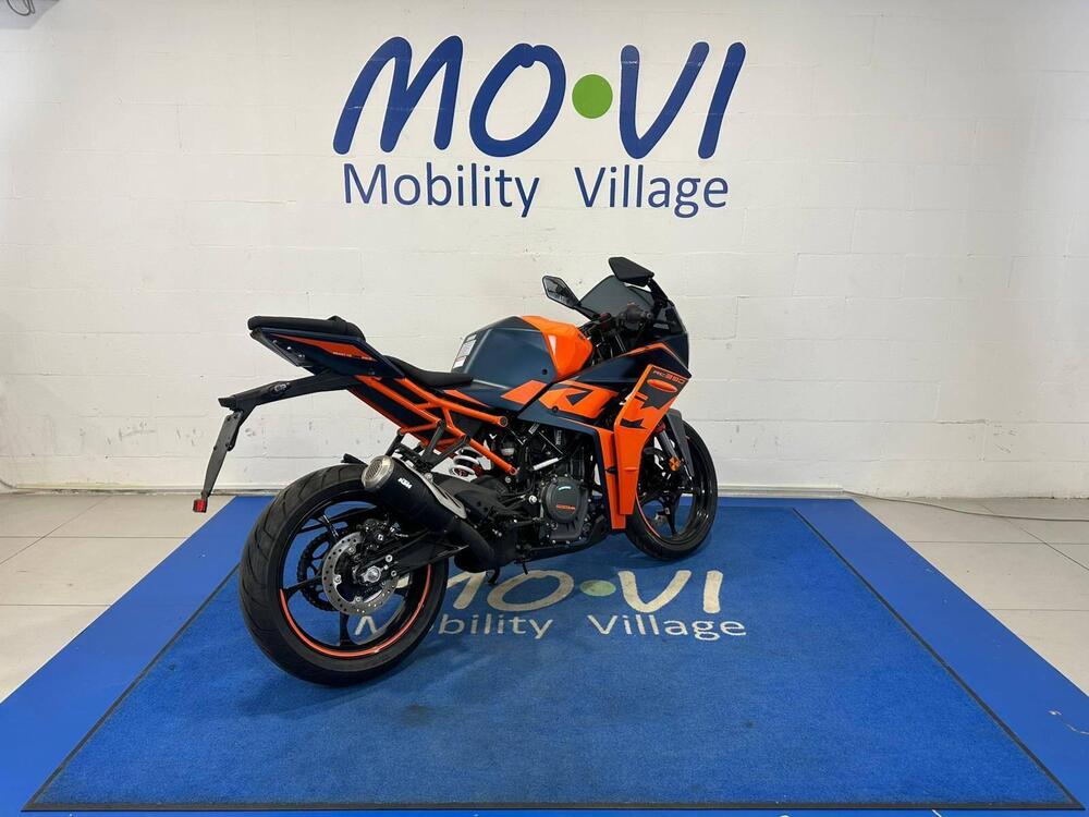 KTM RC 390 (2022 - 26) (2)