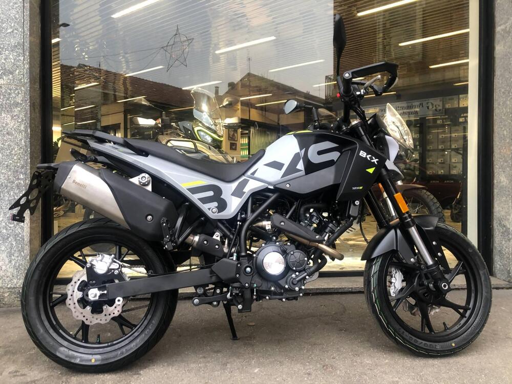 Benelli BKX 125 S (2025 - 26) (2)