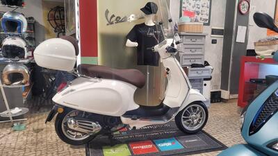 Vespa Primavera 50 (2021 - 23) usata