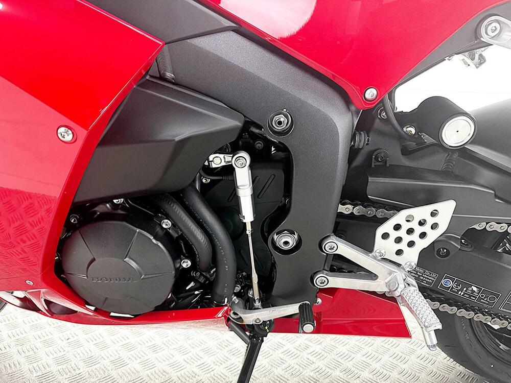 Honda CBR 600 RR (2024 - 26) (15)
