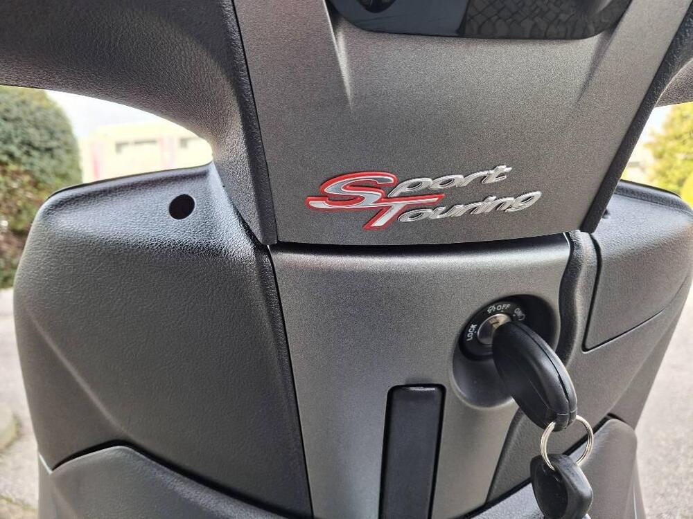 Piaggio Beverly 350 SportTouring ie ABS (2011 - 17) (5)