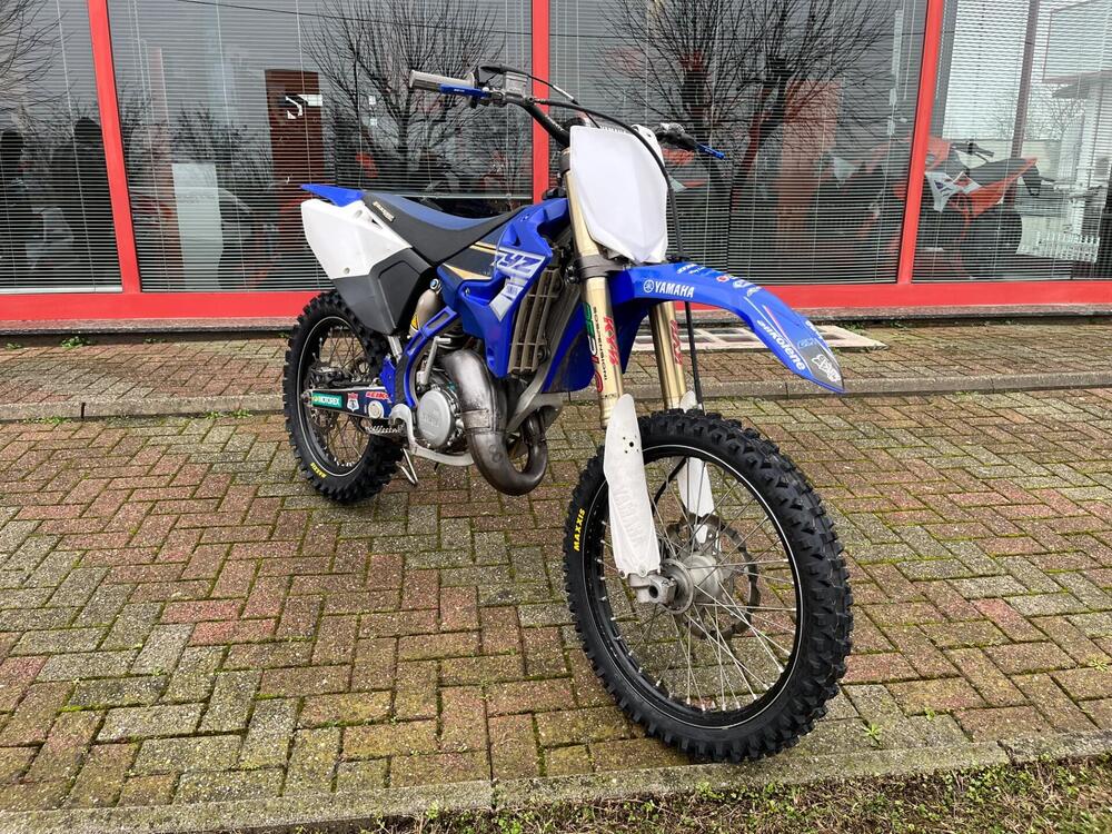 Yamaha YZ 125 (2017) (3)