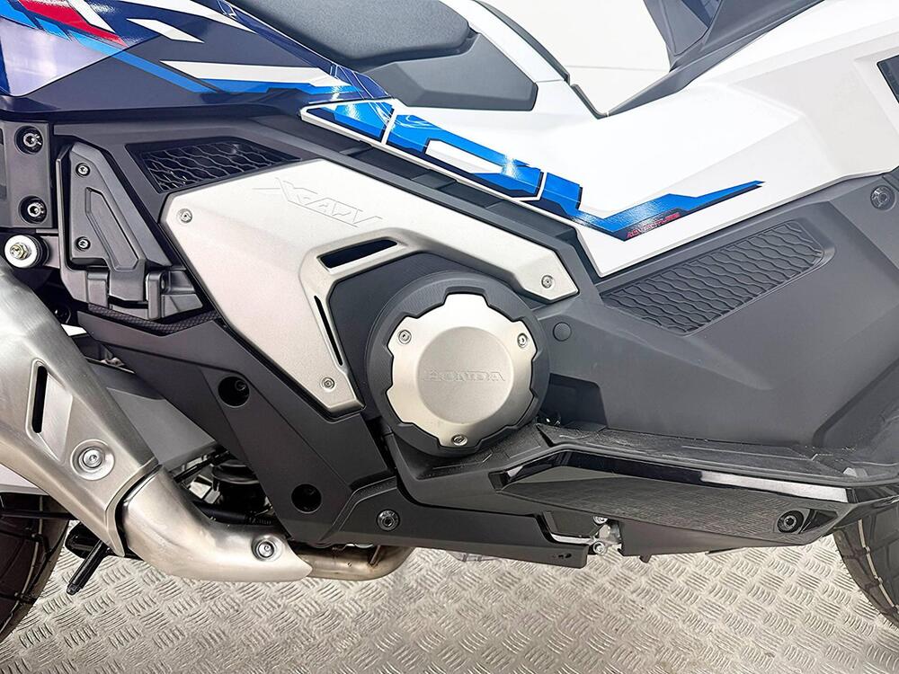 Honda X-ADV 750 Special Edition (2026) (8)