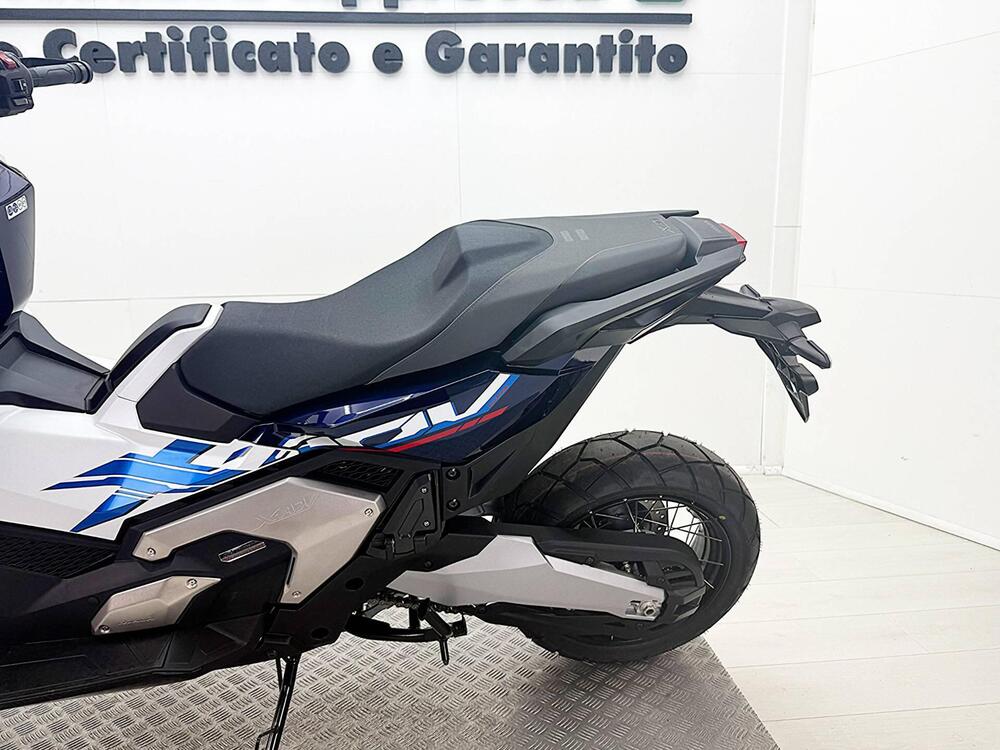 Honda X-ADV 750 Special Edition (2026) (16)