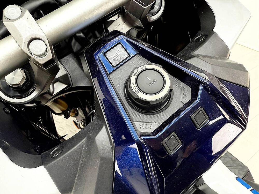 Honda X-ADV 750 Special Edition (2026) (19)