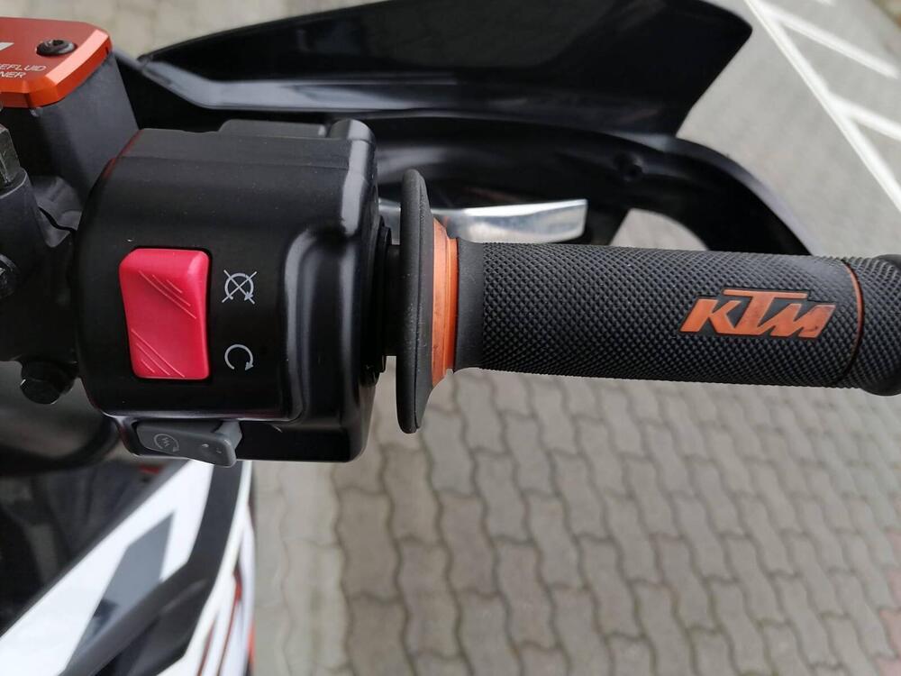 KTM 690 SMC R (2019 - 20) (11)