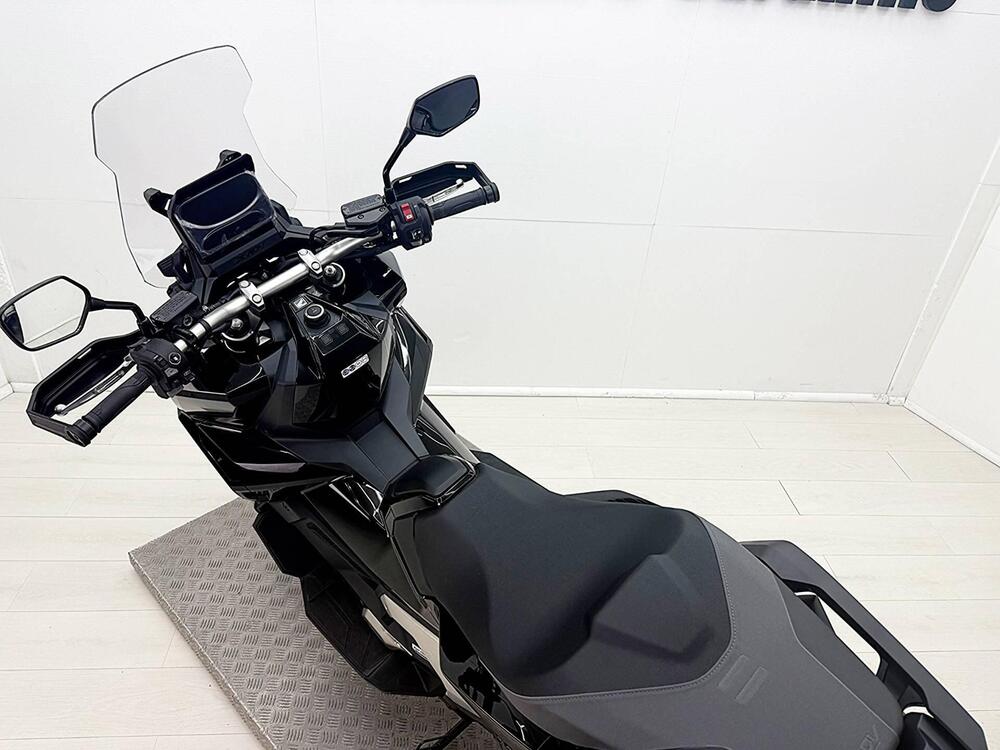 Honda X-ADV 750 (2025 - 26) (17)