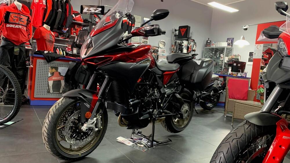 MV Agusta Turismo Veloce 800 Lusso SCS (2021 - 26)