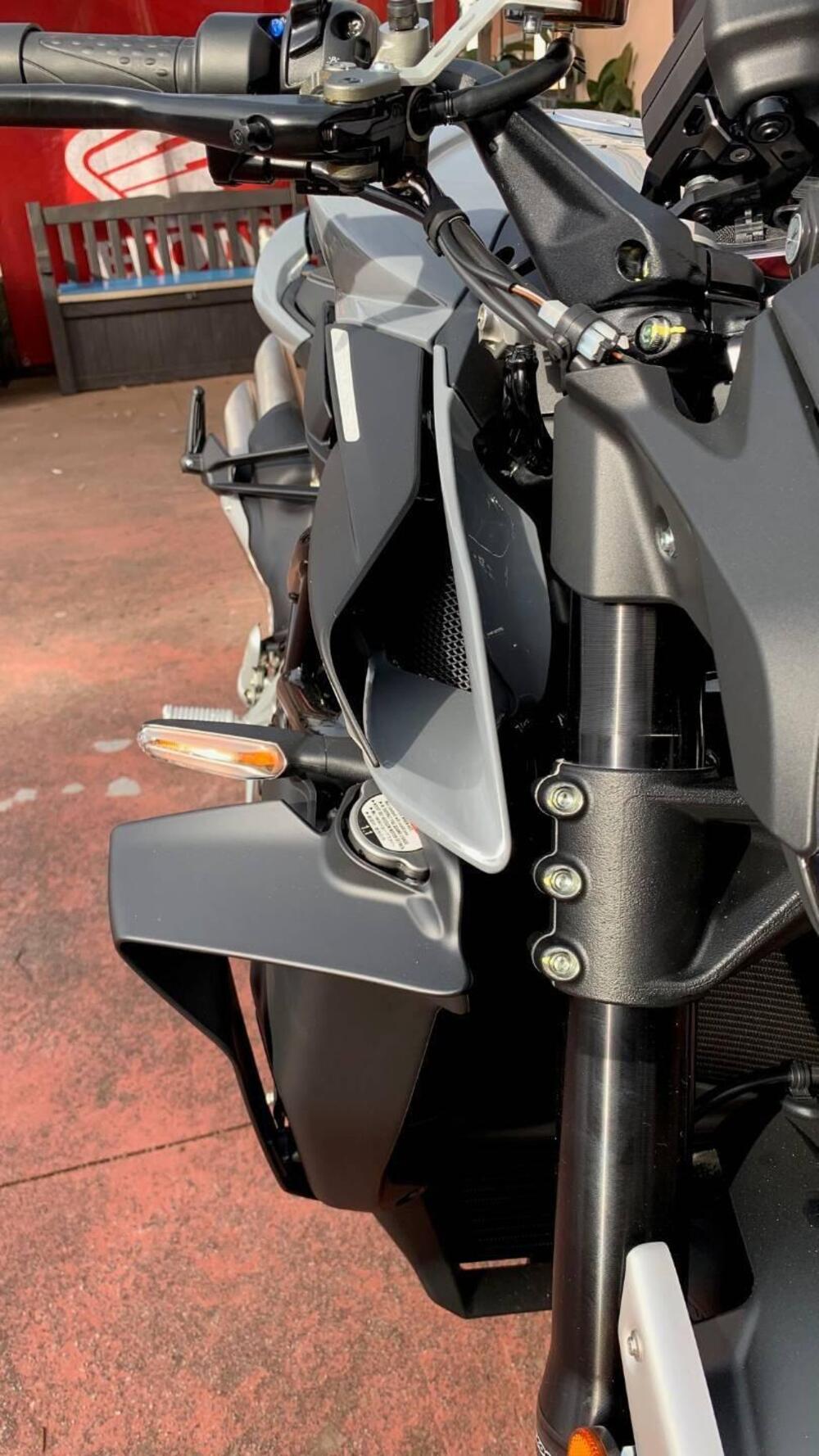 MV Agusta Brutale 1000 RS (2022 - 26) (6)