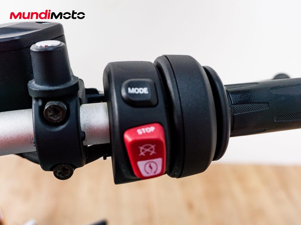 Bmw R nineT Scrambler (2021 - 24) (15)