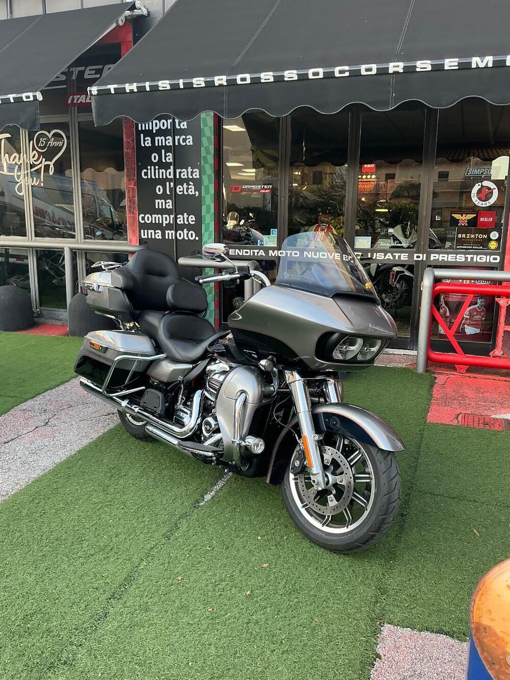 Harley-Davidson 107 Road Glide Ultra (2017 - 18) - FLTRU (3)